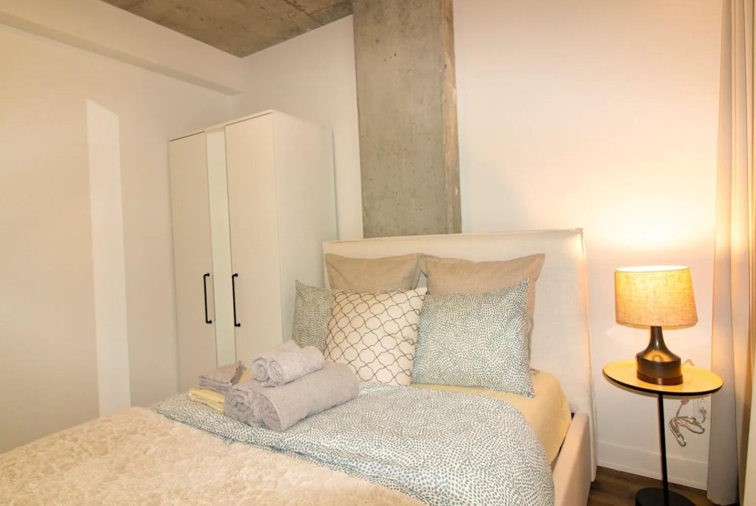 2Br+Gym For Vip Corporate & Students Downtown Mtl Apartment Montreal Luaran gambar