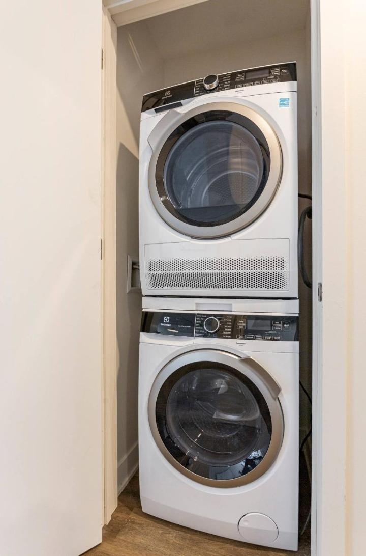 2Br+Gym For Vip Corporate & Students Downtown Mtl Apartment Montreal Luaran gambar